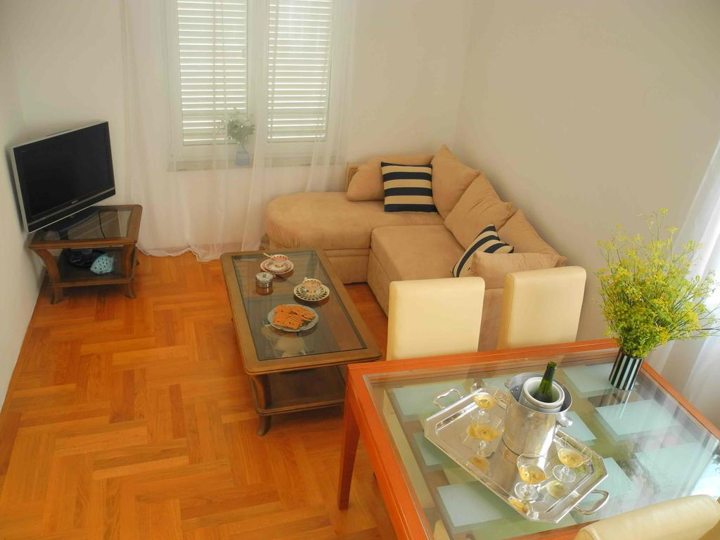 Apartments Antonela Єзера Екстер'єр фото