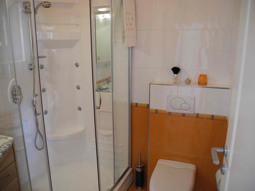 Apartments Antonela Єзера Екстер'єр фото